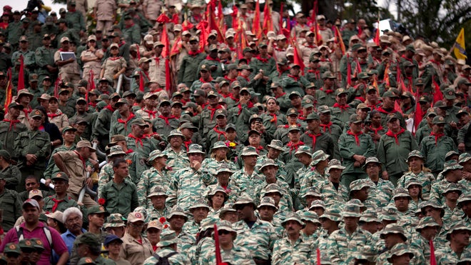chavez acto ceremonia.jpg
